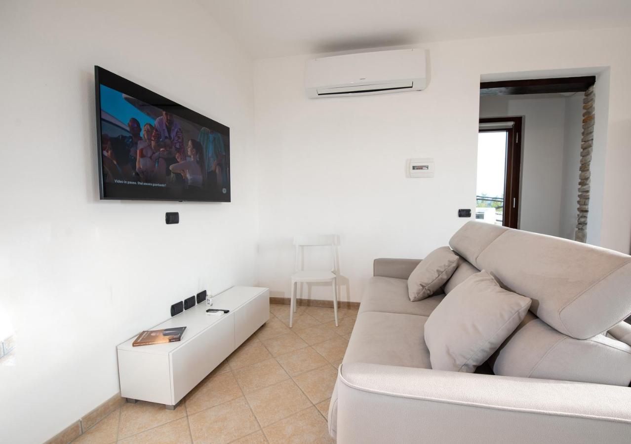 Вилла Il Casot Private House With Pool Borgomale Экстерьер фото